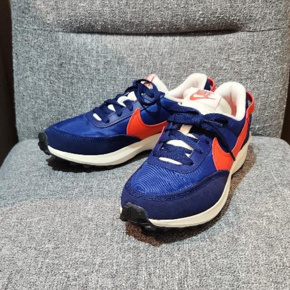 Brand New Nike Waffle Debut Sneaker Women's 7.5